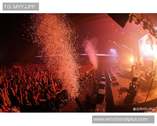 足球明星化身DJ打碟炫技视频合集尽享音乐与运动的完美结合